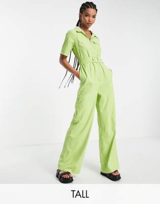 Lola May Tall - Jumpsuit in Limettengrün mit weitem Bein und Gürtel