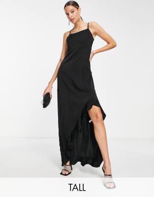 Lola May Tall - Midikleid in Schwarz mit asymmetrischem Saum und Wasserfallausschnitt