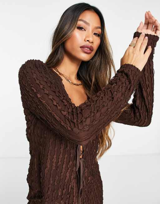 Lola May - Top met textuur en gestrikte voorkant in chocoladebruin, deel van co-ord set, 3 van 4