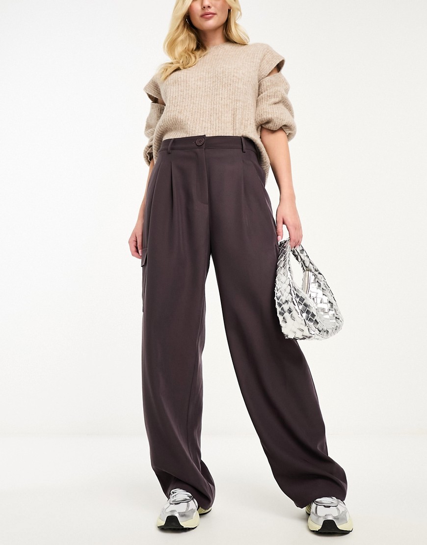 Lola May wide leg trouser with pocket detail in grey-Brown