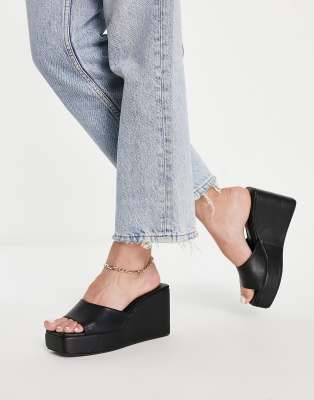 90s black wedges