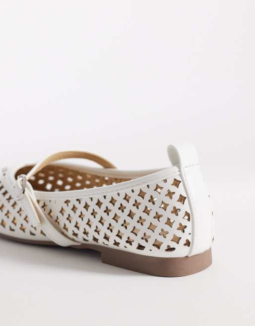 London Rebel Alba cut out ballet flat with buckle strap in white, 4 of 4
