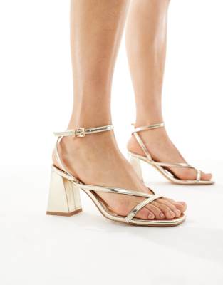 London Rebel - Aria - Riemchen-Sandaletten in Gold mit mittelhohem Blockabsatz-Goldfarben