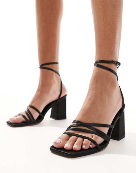 London Rebel – Audrey – Svarta sandaler med blockklack och remmar - view 1