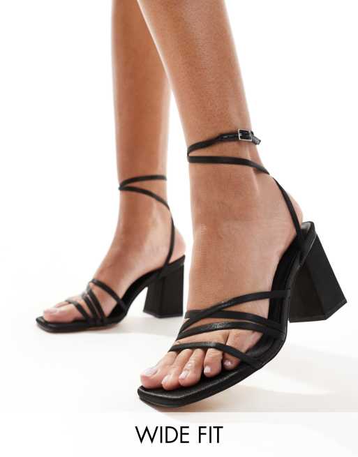 London Rebel - Audrey - Wide Fit - Sorte sandaler med stropper og blokhæl
