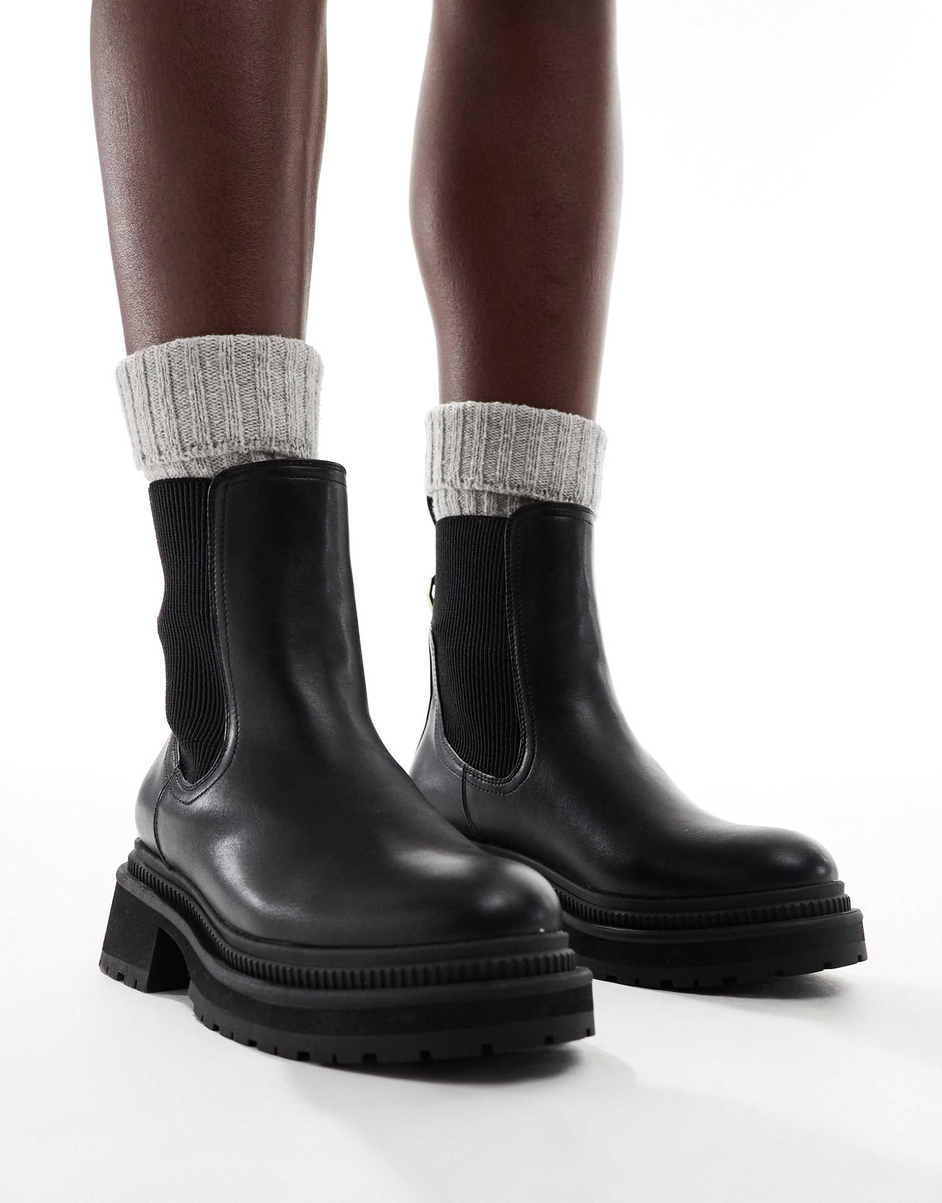 london rebel becky chunky mid ankle chelsea boots in black