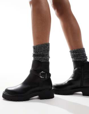 London Rebel - Billie - Ankle-Boots in Schwarz mit Schnalle und dicker Sohle