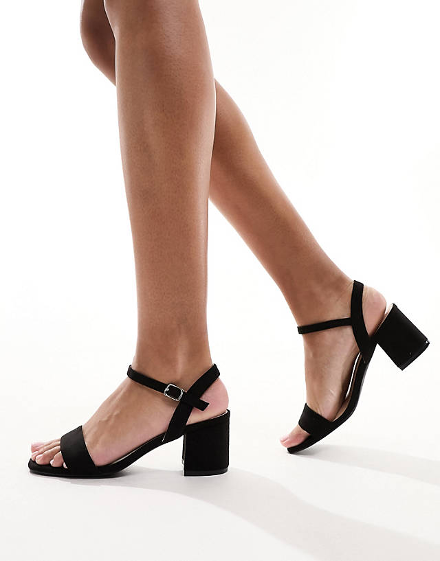 London Rebel - block heel sandals in black