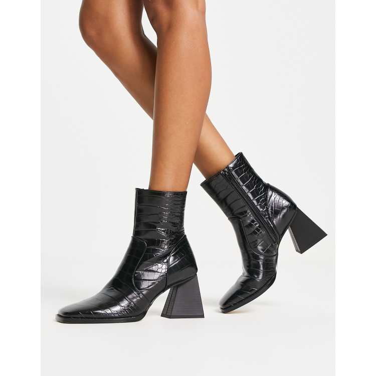 Boots shop talon triangle