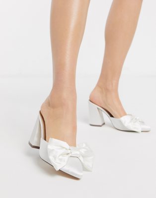 white mules block heel