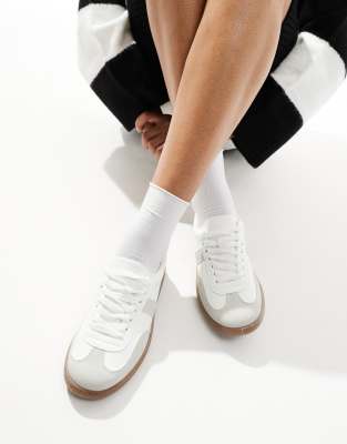 London Rebel London Rebel Cally trainer with gum sole in white and grey