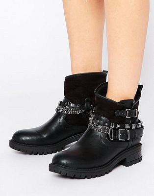 biker boots with chains