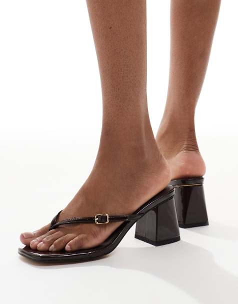 London Rebel - Chokoladebrune sandaler med spændedetaljer i lak-finish - view 1