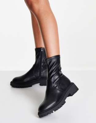 London Rebel Chunky Chelsea Calf Boots In Black | ASOS