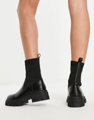 black pull on ankle boots