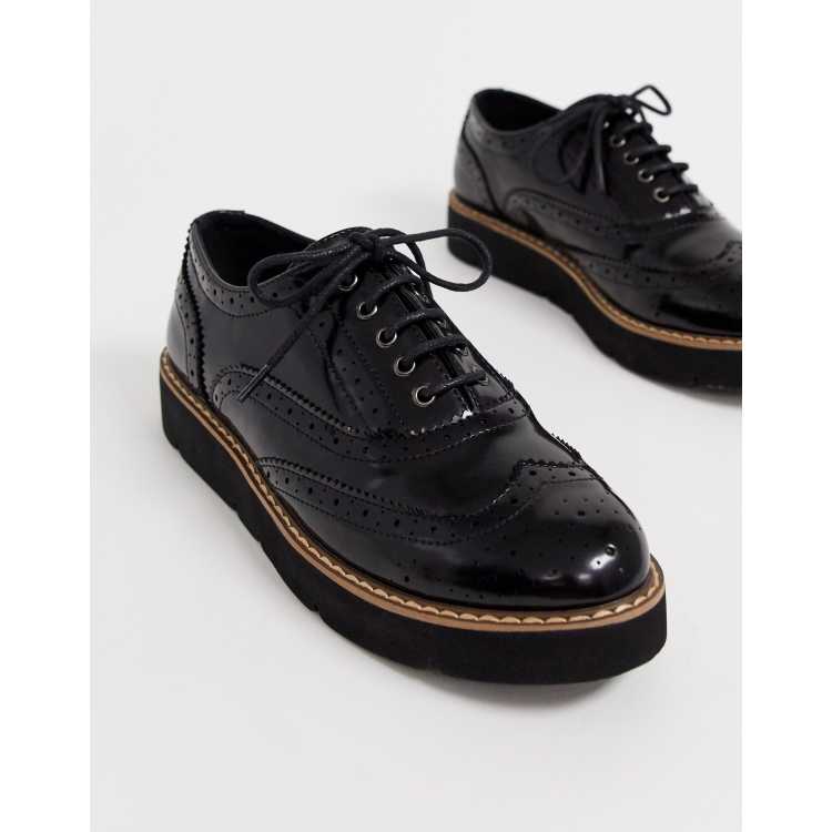 London Rebel chunky lace up brogue in black