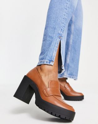 London Rebel chunky loafer heeled shoes in tan