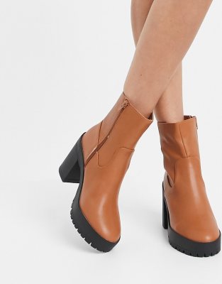 tan chunky boots