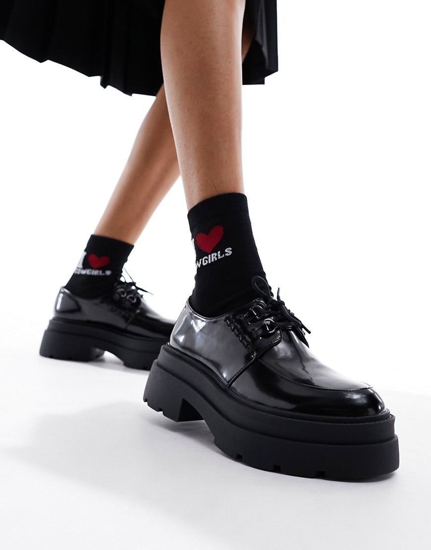 London Rebel chunky wallabe shoes in black