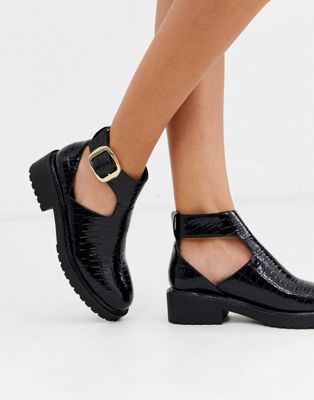London Rebel cut out flat chunky ankle boots in black croc | ASOS