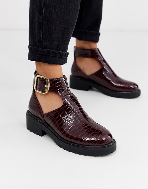 London Rebel cut out flat chunky ankle boots in burgundy croc