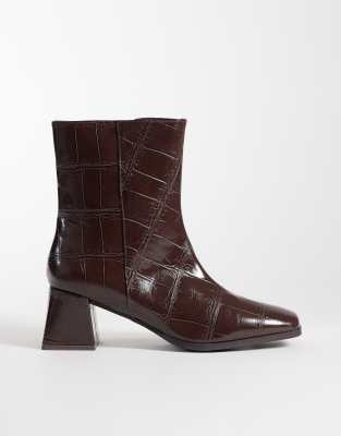 Boots 3