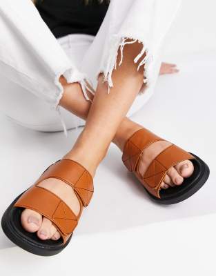 tan chunky slides