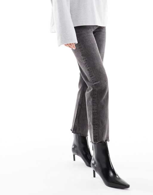 London Rebel Ellie kitten heel mid ankle boots in black, 3 of 4