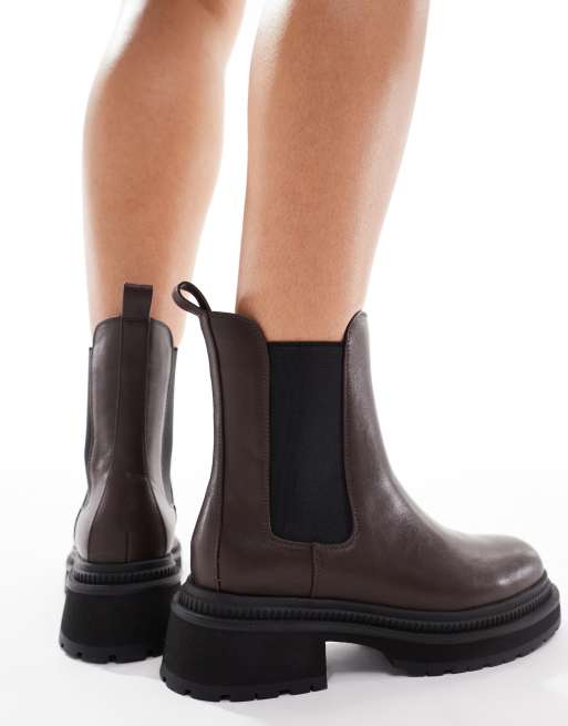 London Rebel Emma chunky chelsea boots in chocolate