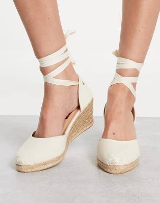 Hugo Espadrille Wedges In Ecru-white