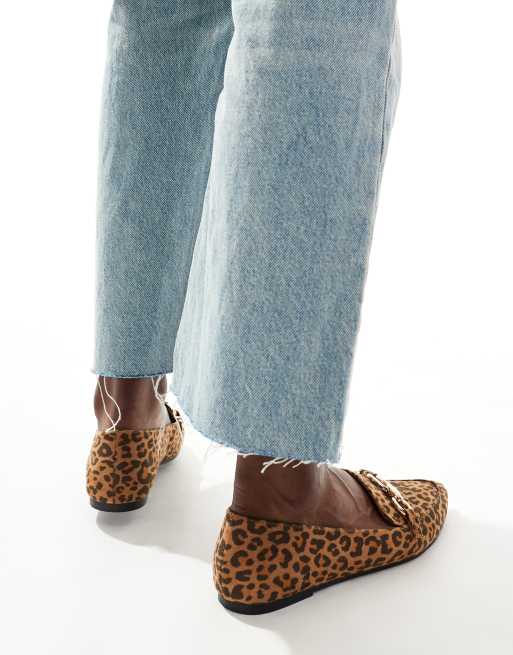 London Rebel Felicity pointed flat shoes in leopard , 2 of 4