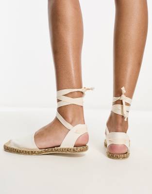 London Rebel - Flache Espadrilles in Naturfarben mit Fesselriemen-Weiß