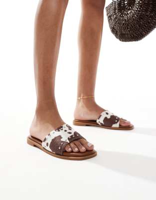 London Rebel Flat Sandals With Studded Straps