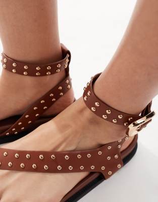 London Rebel Flat Stud Toe Loop Sandals In Brown