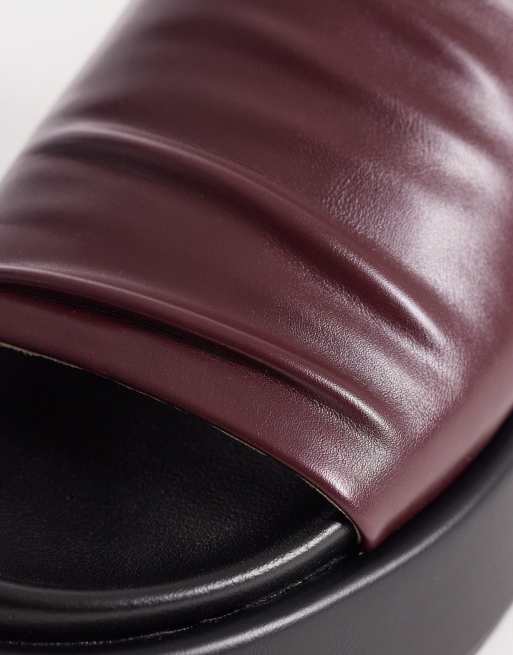 London Rebel flatform slides in burgundy, 2 of 4