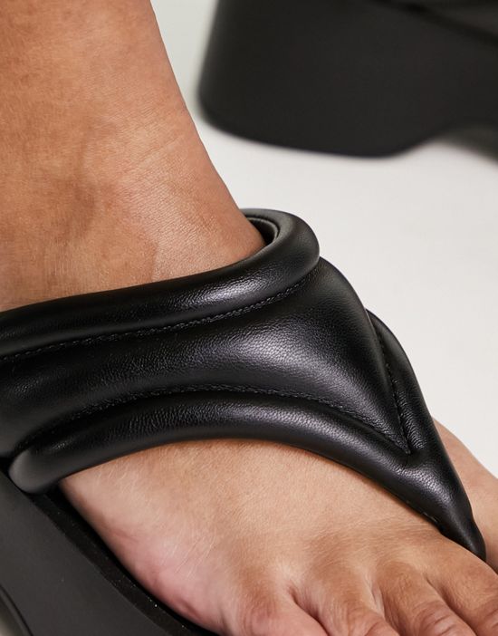 https://images.asos-media.com/products/london-rebel-flatform-toe-thong-sandals-in-black/203815353-3?$n_550w$&wid=550&fit=constrain