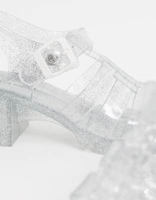 grey jelly shoes