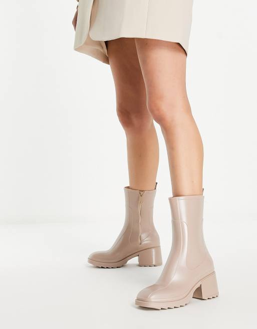 Block heel rain store boots