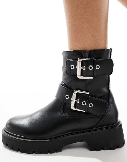 London Rebel Keely buckle biker ankle boots in black , 2 of 4
