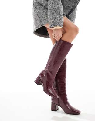 Lara mid block heel knee boots in burgundy croc-Red