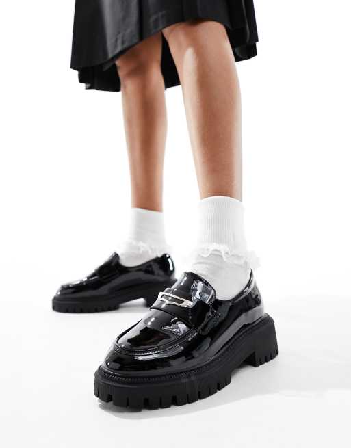London Rebel - Loafers met dikke zool en metalen afwerking in zwart
