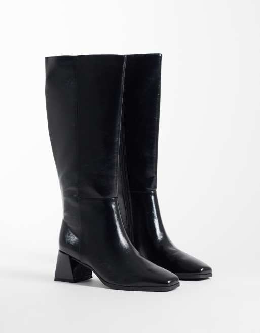 London Rebel Lola crinkle block heeled knee boots in black, 2 of 4