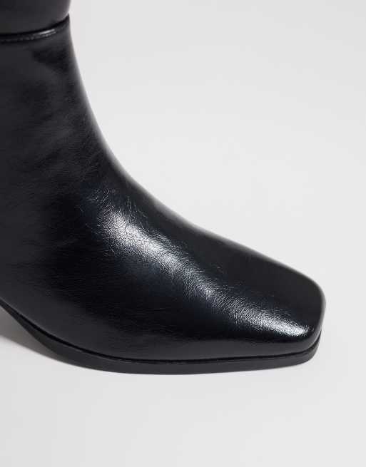 London Rebel Lola crinkle block heeled knee boots in black, 4 of 4