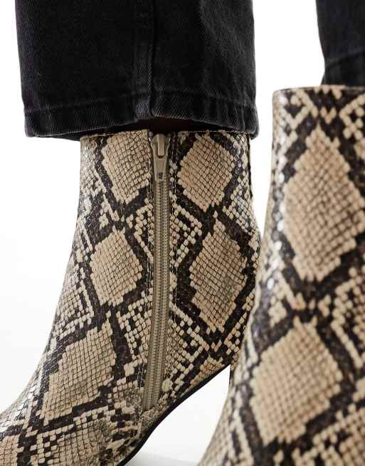 London Rebel Maddie block heel ankle boots in snake , 4 of 4