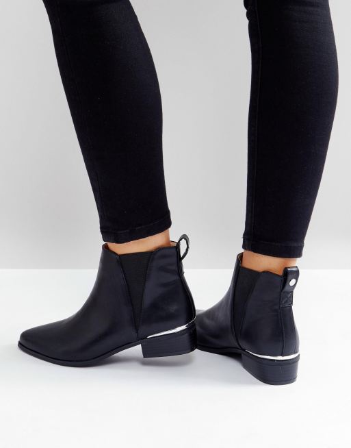 London Rebel Metal Insert Heel Low Heel Chelsea Boot | ASOS