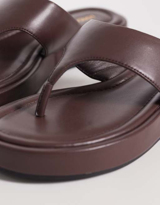 London Rebel - Mira - Sandali infradito flatform marroni, 4 di 4