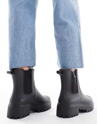 London Rebel Phoebe Chunky Chelsea Boots In Black
