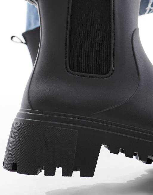 London Rebel Phoebe chunky chelsea boots in black, 3 of 4