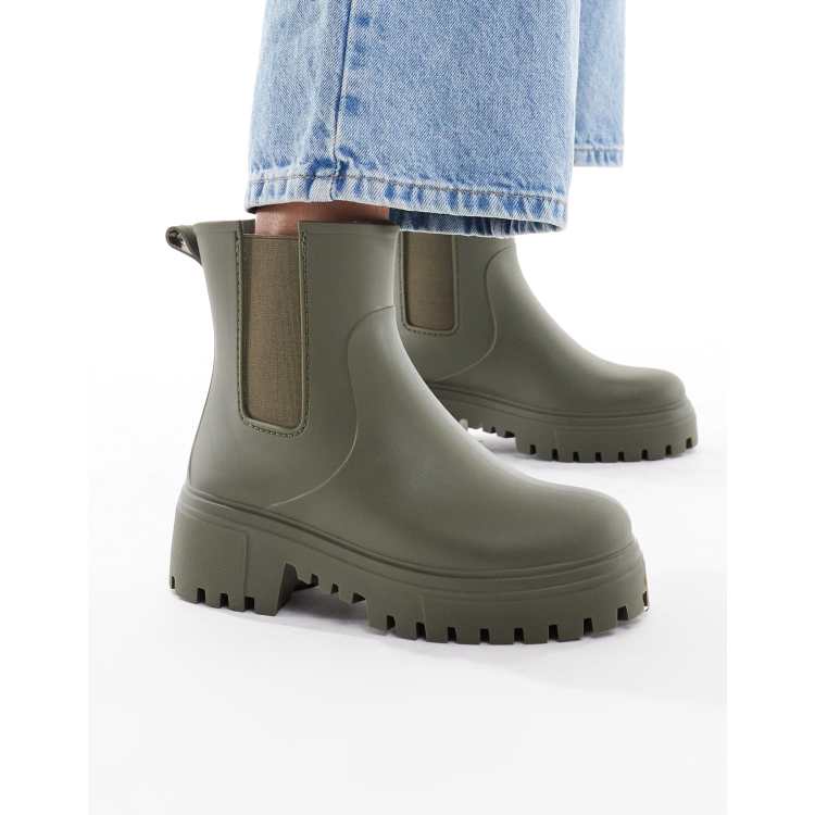 208703625-1-olive?$n_750w$&wid