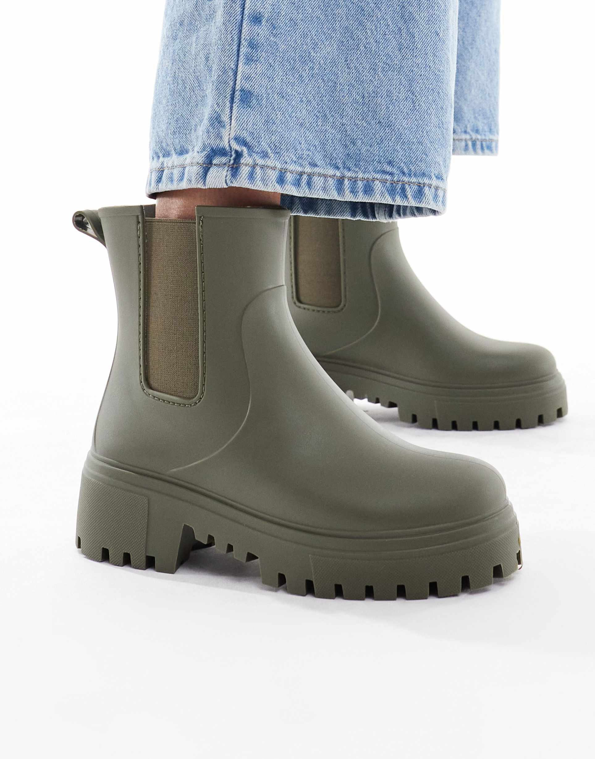 london rebel phoebe chunky chelsea boots in olive